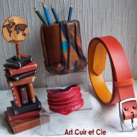 objet groupés cuir 